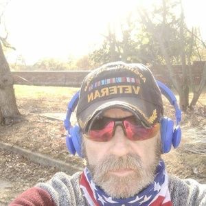 Meet your Posher, Charles